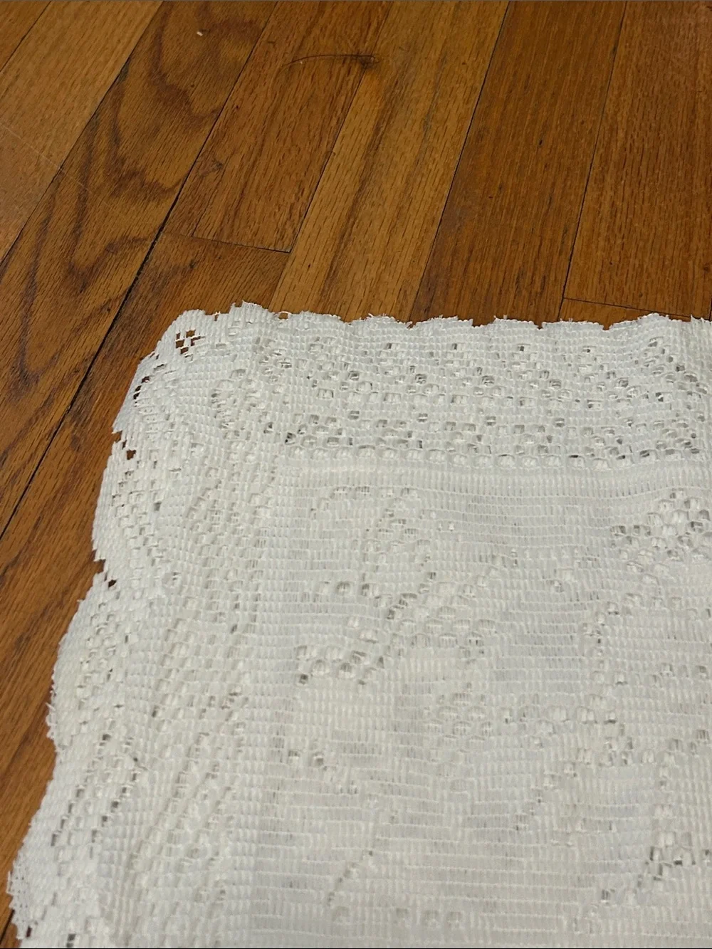 White Crochet placemats - Unbranded